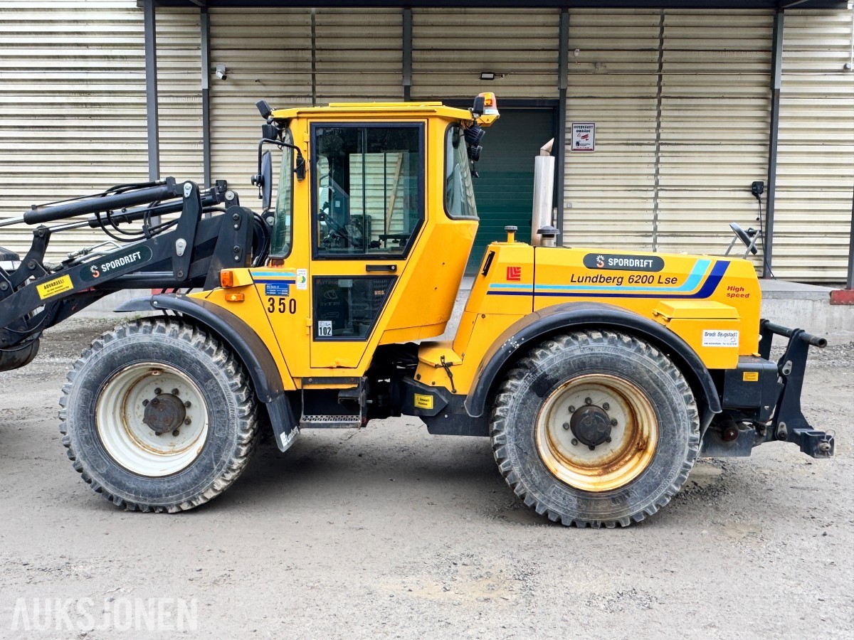 2011 Lundberg 345 LSE med skuffe kun 3155 timer