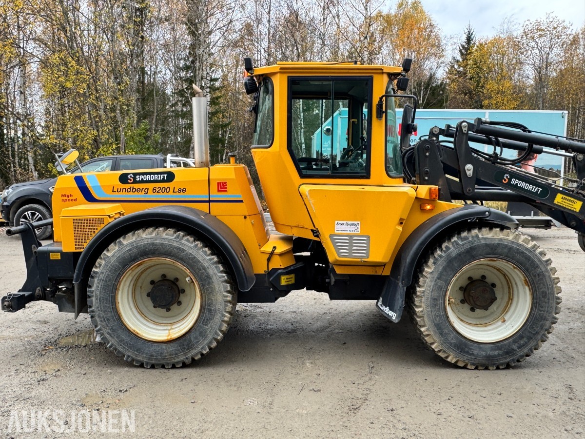 2011 Lundberg 345 LSE med skuffe kun 3155 timer