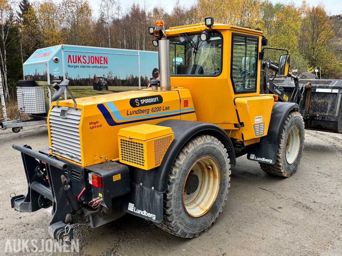 2011 Lundberg 345 LSE med skuffe kun 3155 timer