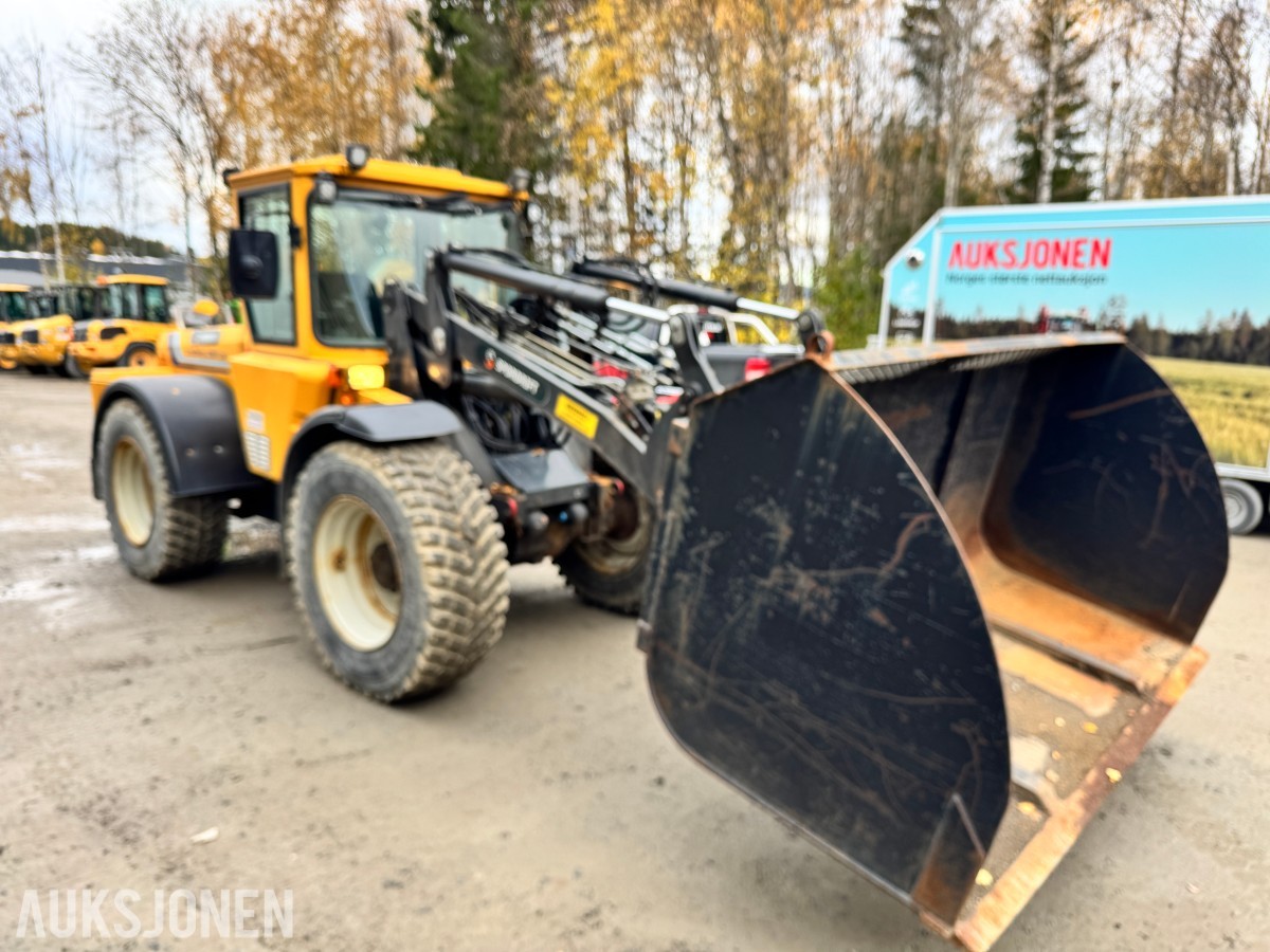 2011 Lundberg 345 LSE med skuffe kun 3155 timer