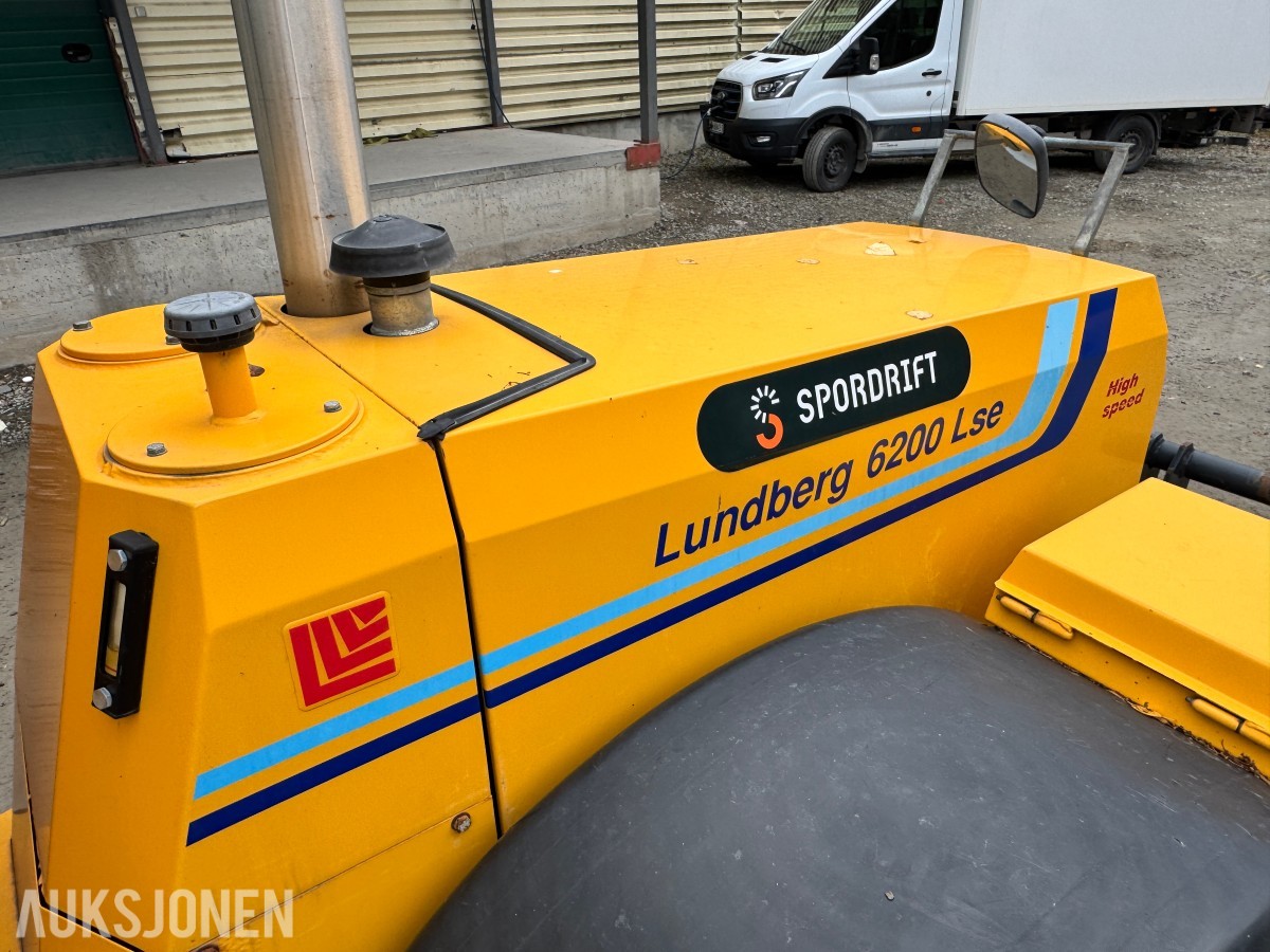 2011 Lundberg 345 LSE med skuffe kun 3155 timer