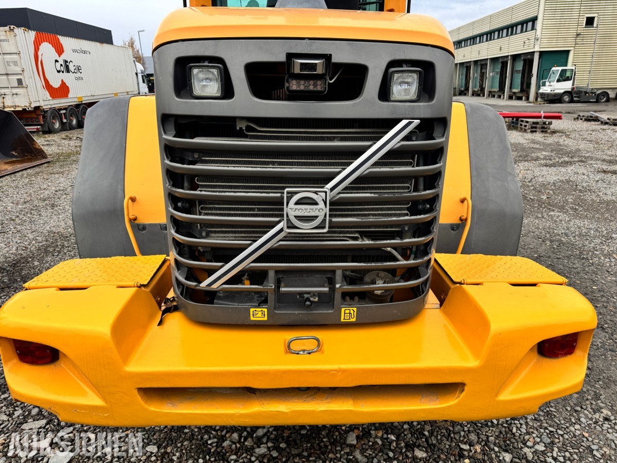 2010 Volvo L70F Hjullaster, 6694 t, skuffe, BM-feste, sentralsmøring