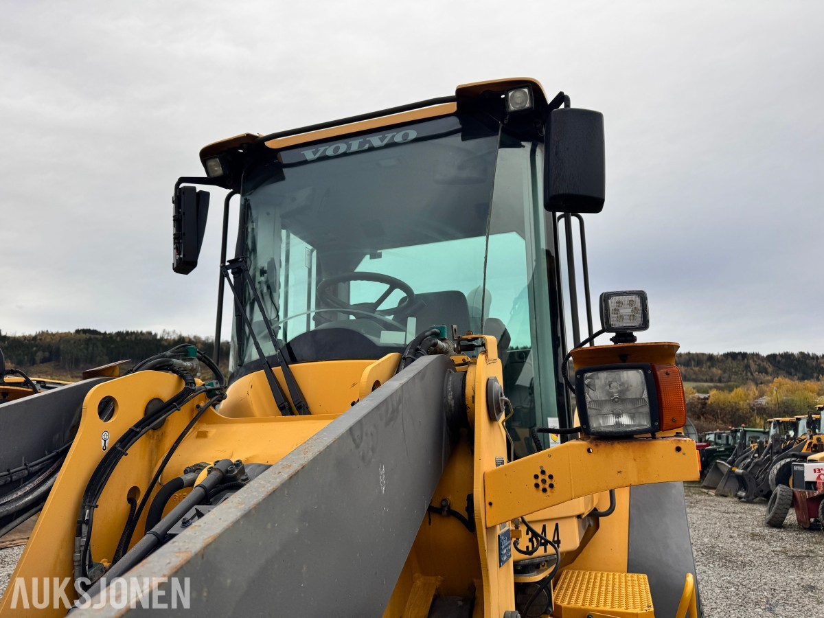2010 Volvo L70F Hjullaster, 6694 t, skuffe, BM-feste, sentralsmøring