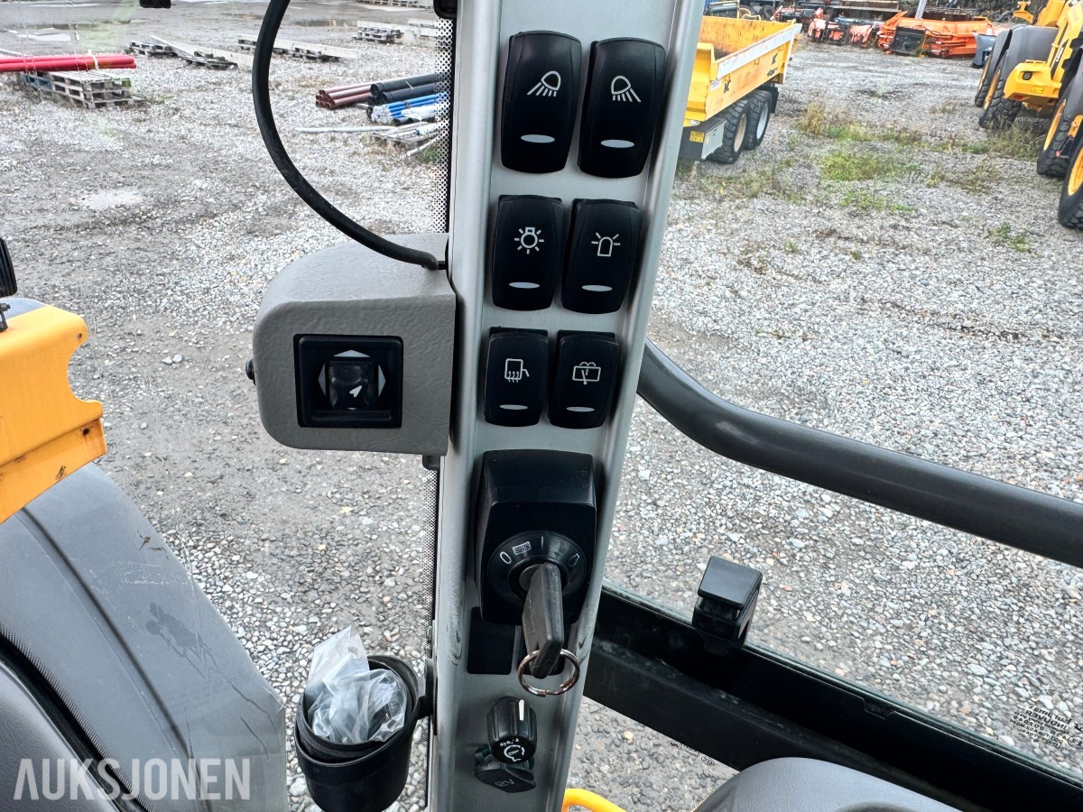 2010 Volvo L70F Hjullaster, 6694 t, skuffe, BM-feste, sentralsmøring