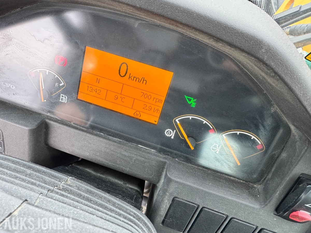 2010 Volvo L70F Hjullaster, 6694 t, skuffe, BM-feste, sentralsmøring