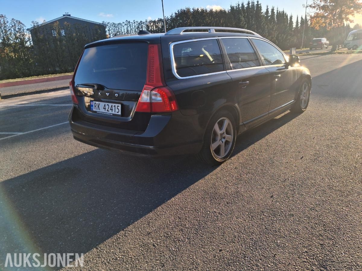 2012 VOLVO V70 1.6 DIESEL 114HK SKINNSETER S+V DEKK *INGEN MINSTEPRIS*