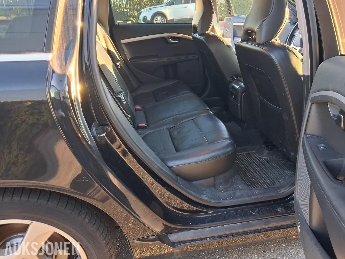 2012 VOLVO V70 1.6 DIESEL 114HK SKINNSETER S+V DEKK *INGEN MINSTEPRIS*