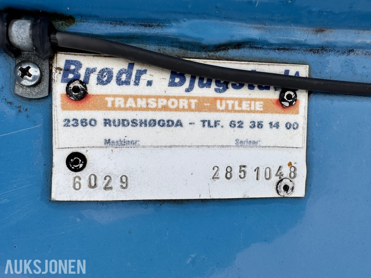 1995 Nymek FB 280 skjær med fjærende slitestål. Trima feste