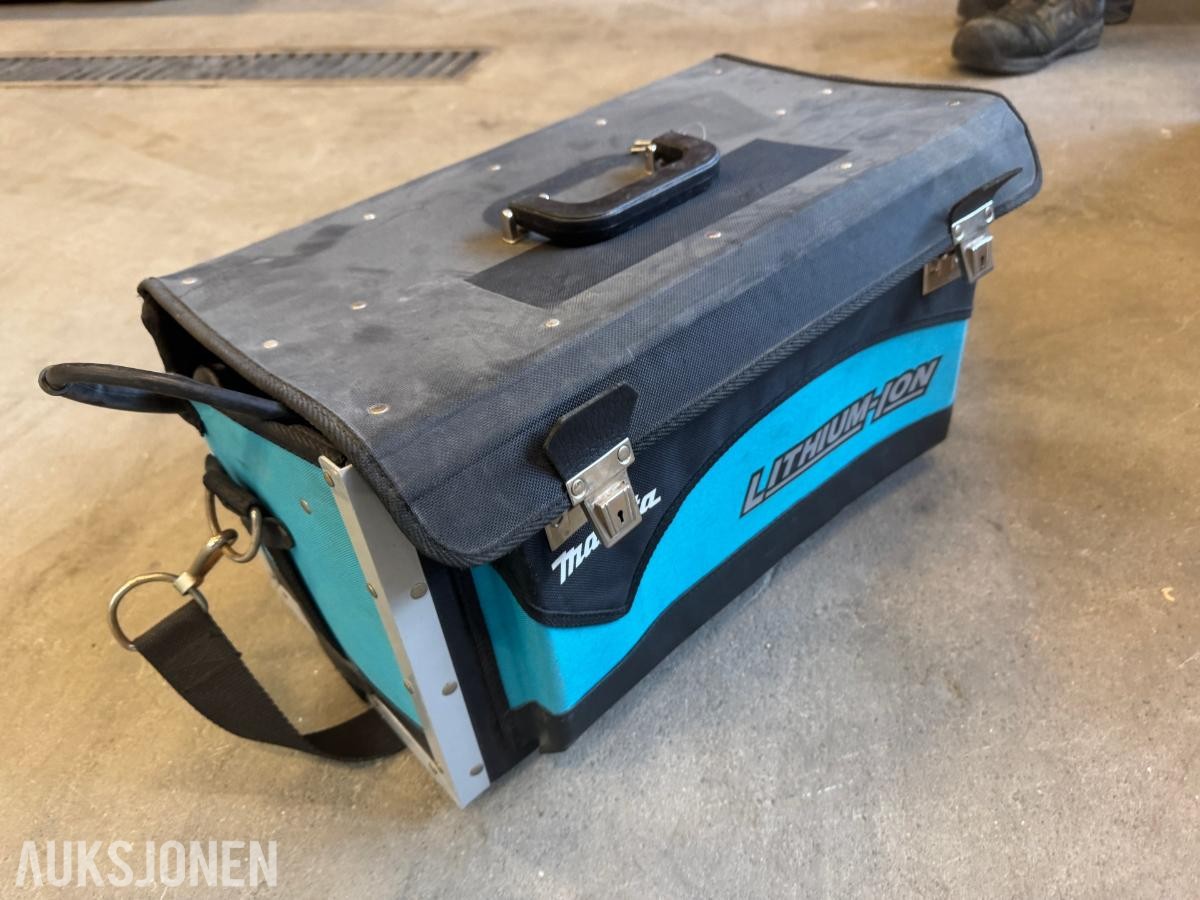 2012 Makita GA9010C vinkelsliper 230 mm 2000 W med koffert