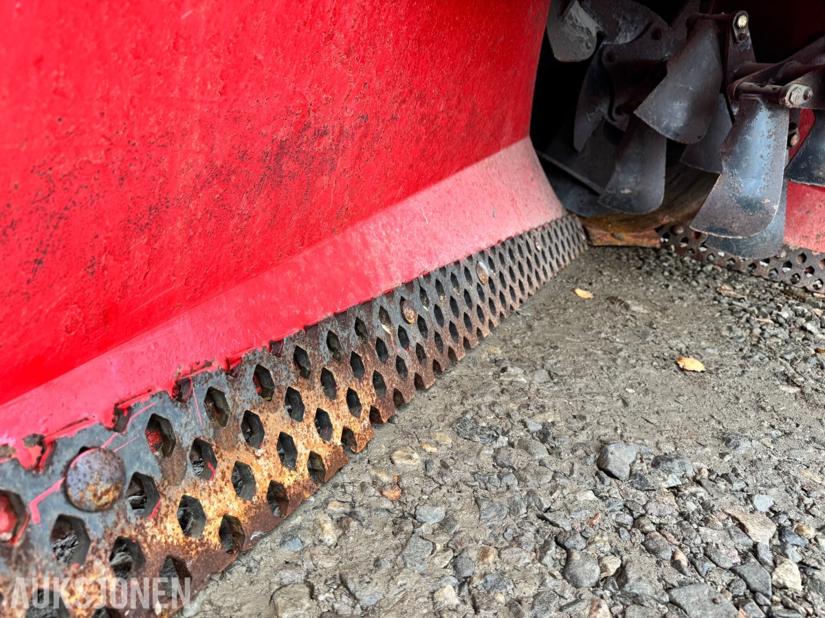 2015 Dalen 2006-110 snøfreser med hydraulisk sving og tut