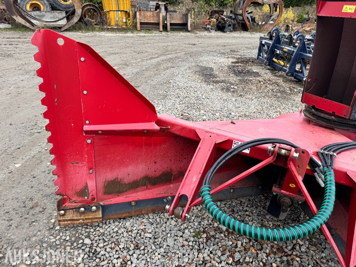 2015 Dalen 2004-010 snøfreser med hydraulisk sving og tut
