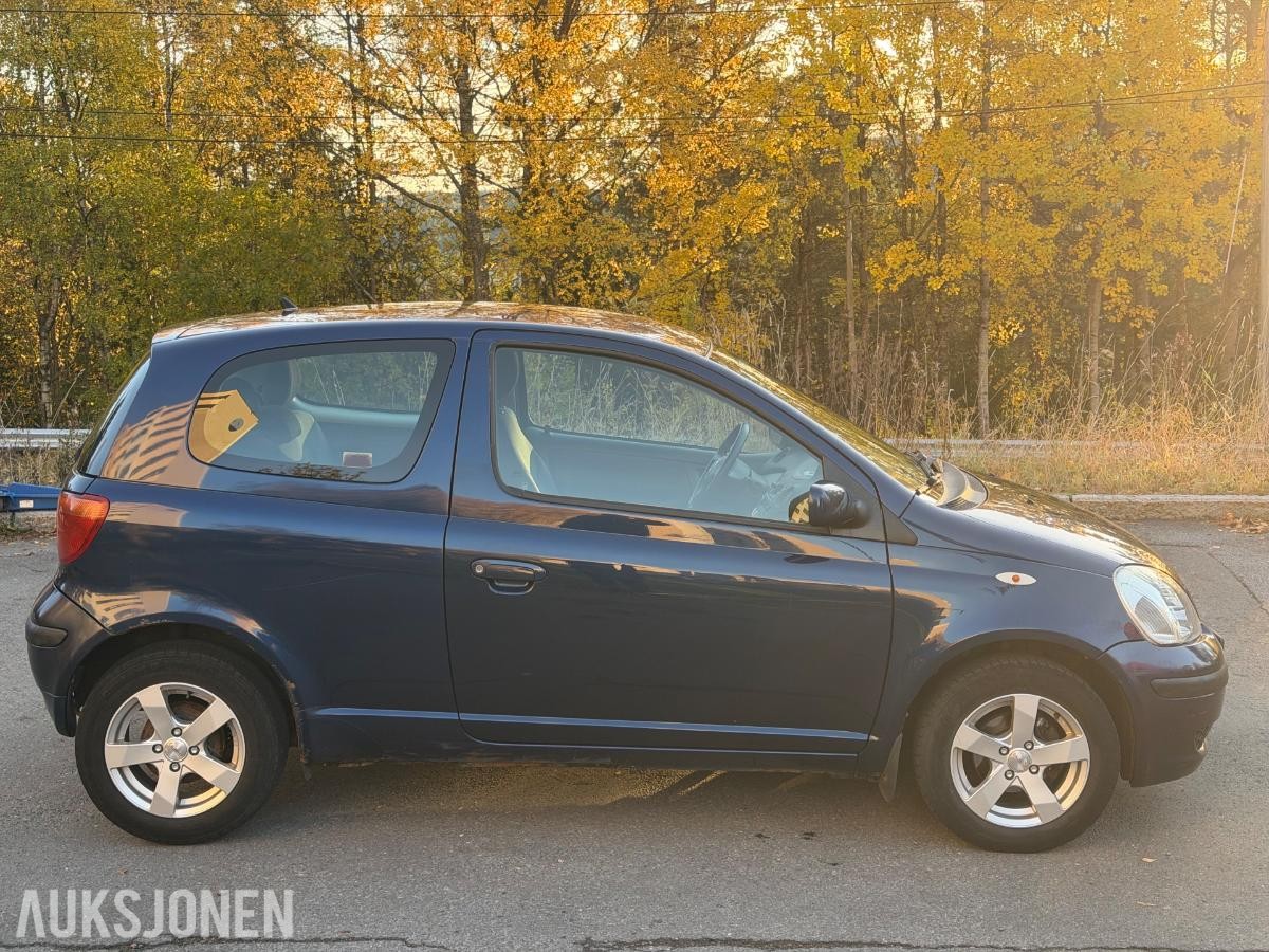 2003 Toyota Yaris 1.3, 116199km, Automat