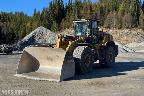 2025 CAT 966 Hjullaster – 748 t, 24 tonn, 5 m³ skuffe, spakstyring og vekt