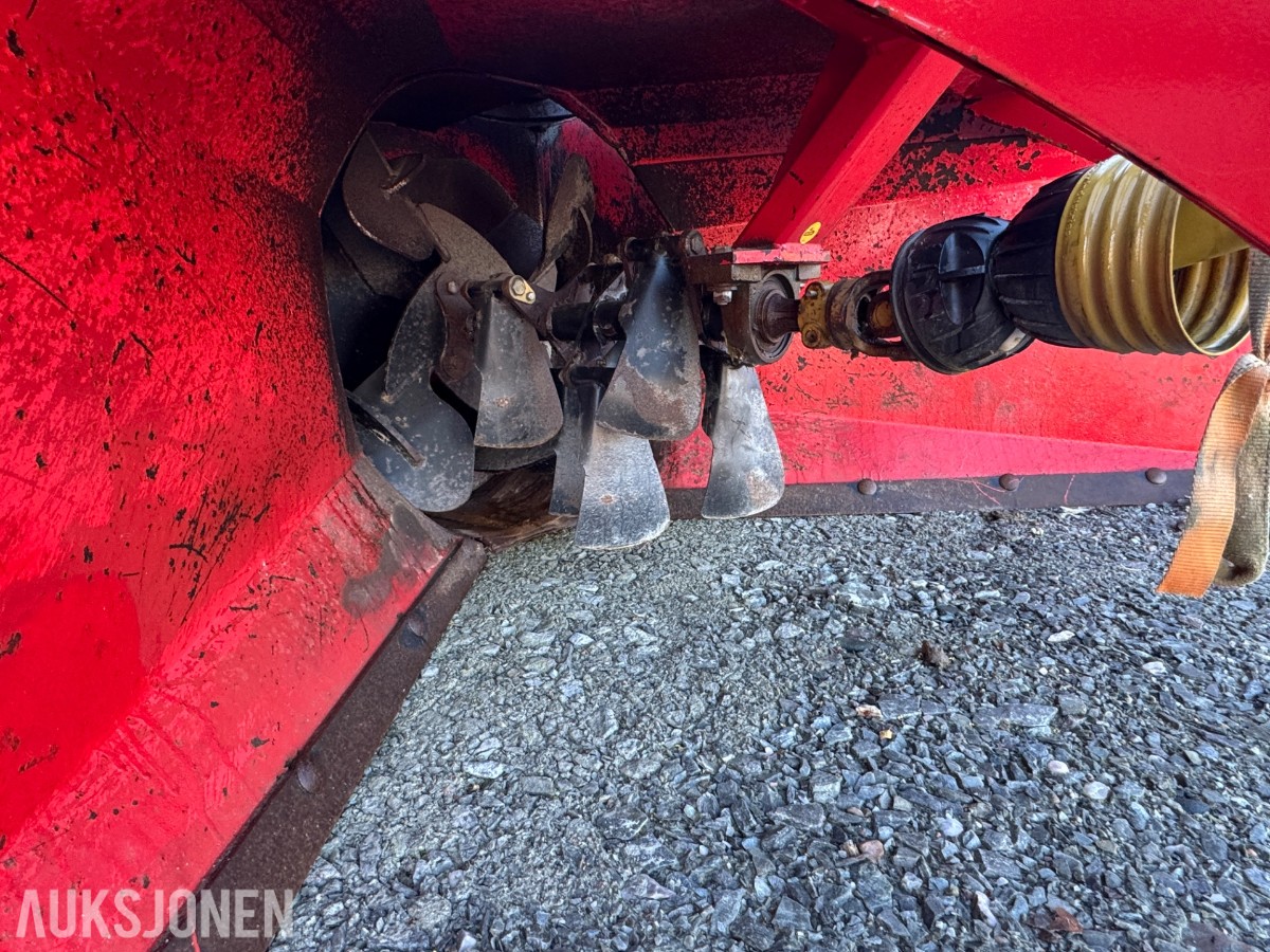 2015 Dalen 2006-010 Snøfres – hydraulisk utkaster, kraftoverføringsdrift