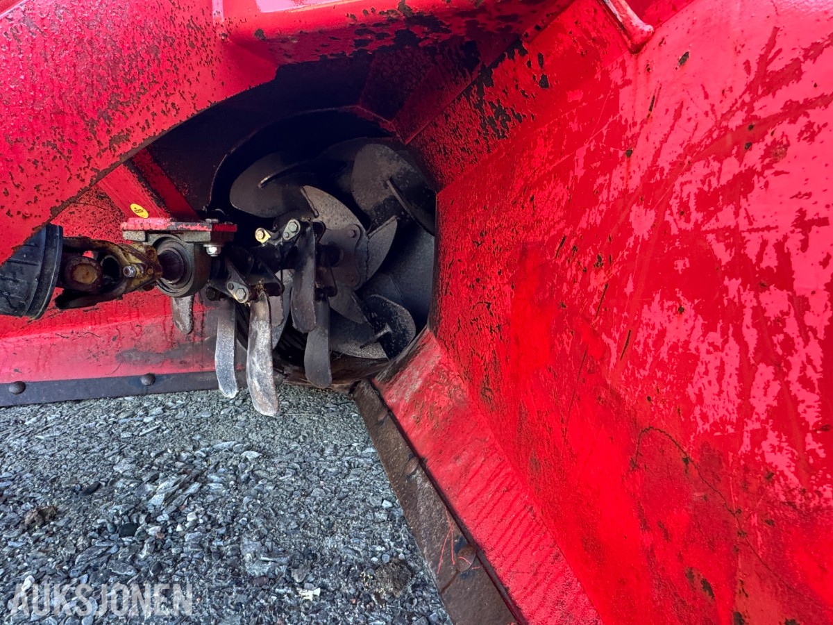 2015 Dalen 2006-010 Snøfres – hydraulisk utkaster, kraftoverføringsdrift