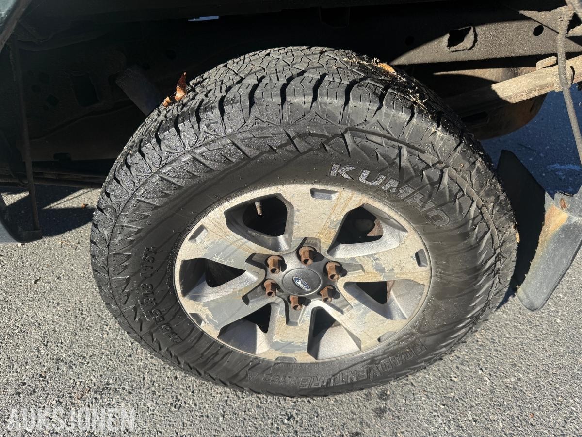 2012 Ford F-150 3.5-370 AWD pickup - 241601km
