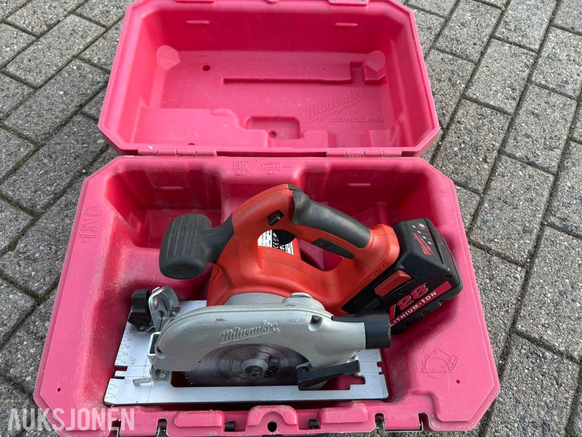 4 stk. batteridrevne sirkelsager -  DeWalt, Milwaukee og Panasonic brukt/utestet