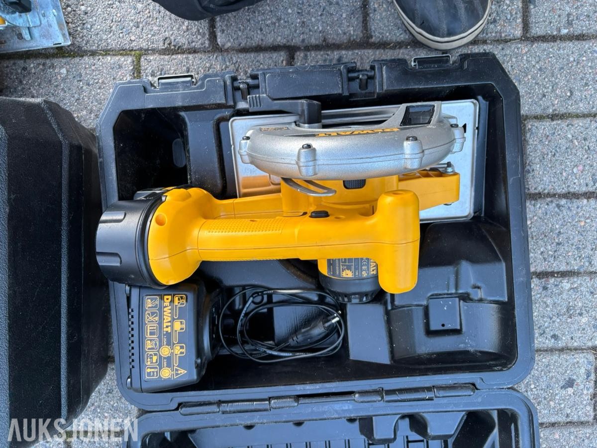 4 stk. batteridrevne sirkelsager -  DeWalt, Milwaukee og Panasonic brukt/utestet