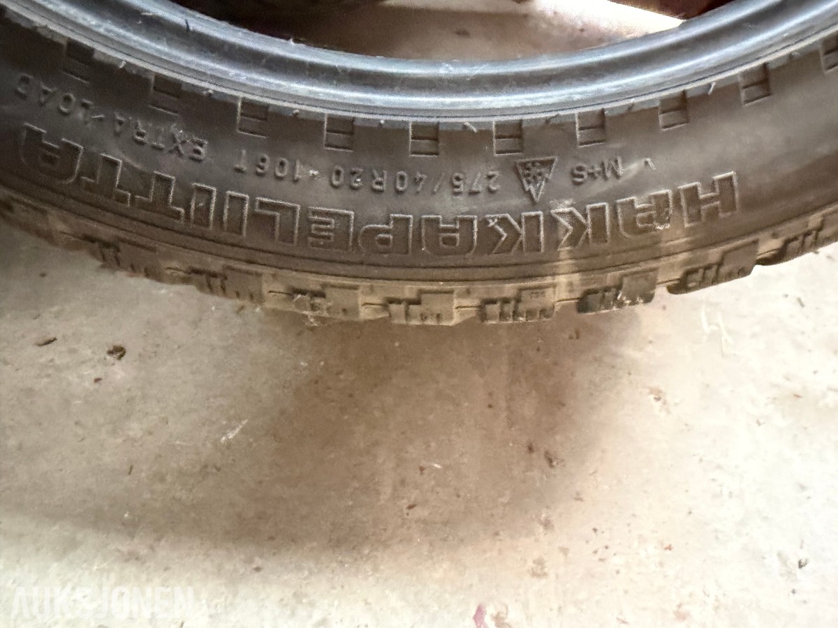 2 stk. Nokian Hakkapalita m/pigg 275 / 40 - R 20
