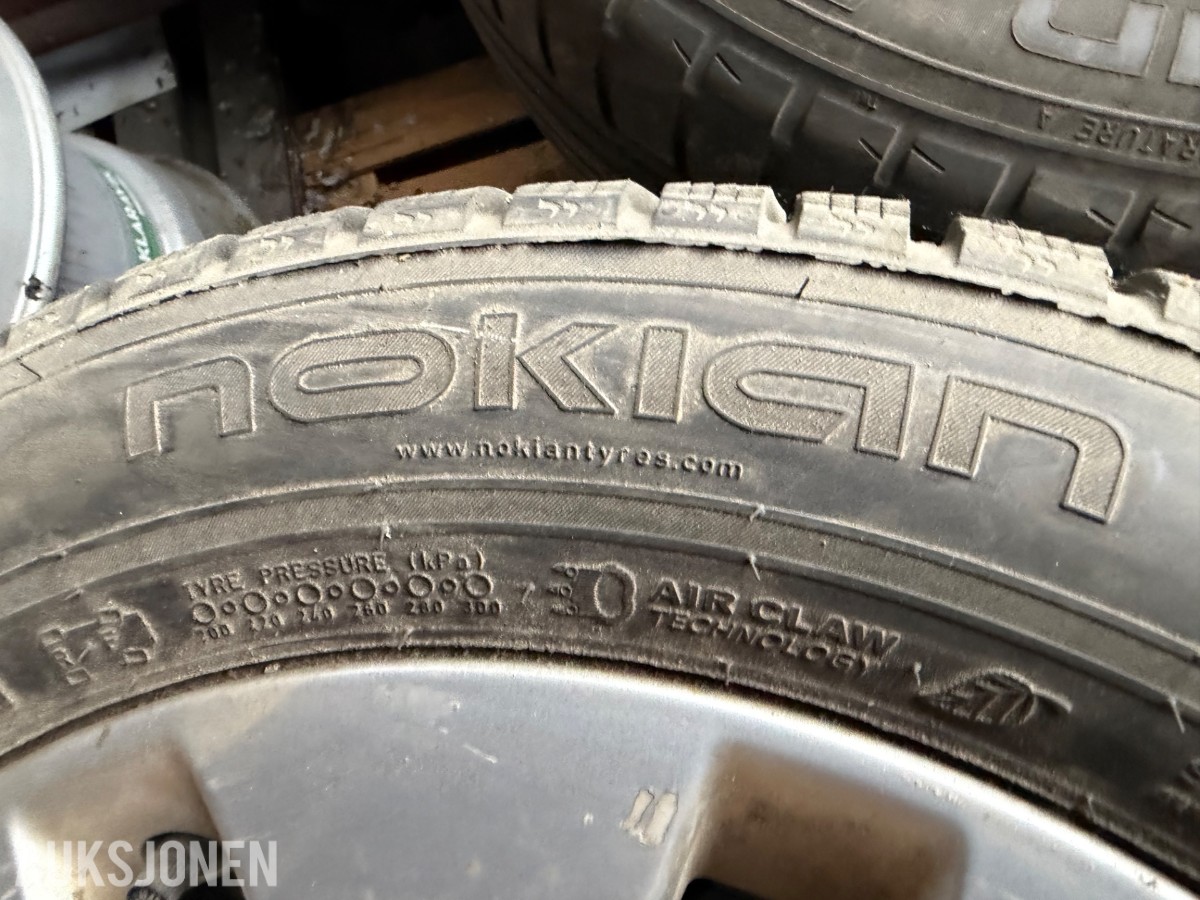 4 stk. Audi alufelger m/piggdekk (205/60-16)