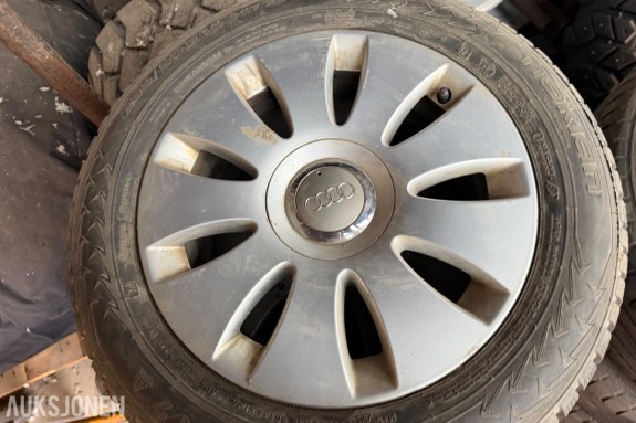 4 stk. Audi alufelger m/piggdekk (205/60-16) 