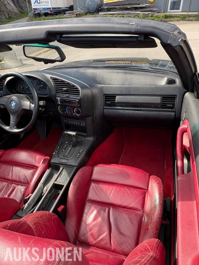 1993 BMW 325 IA CABRIOLET E36 192HK AUTOMAT