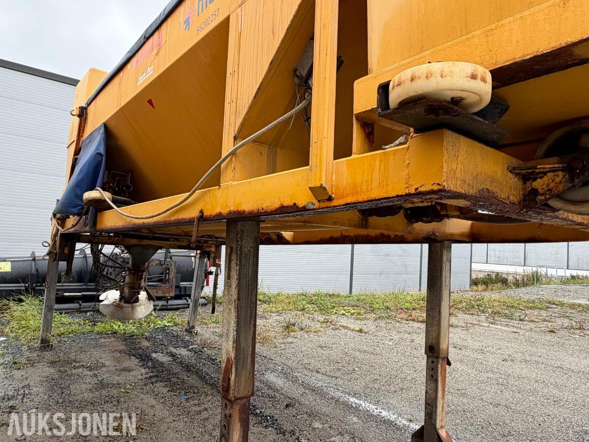 2008 Falköping CLC-427 L saltspreder