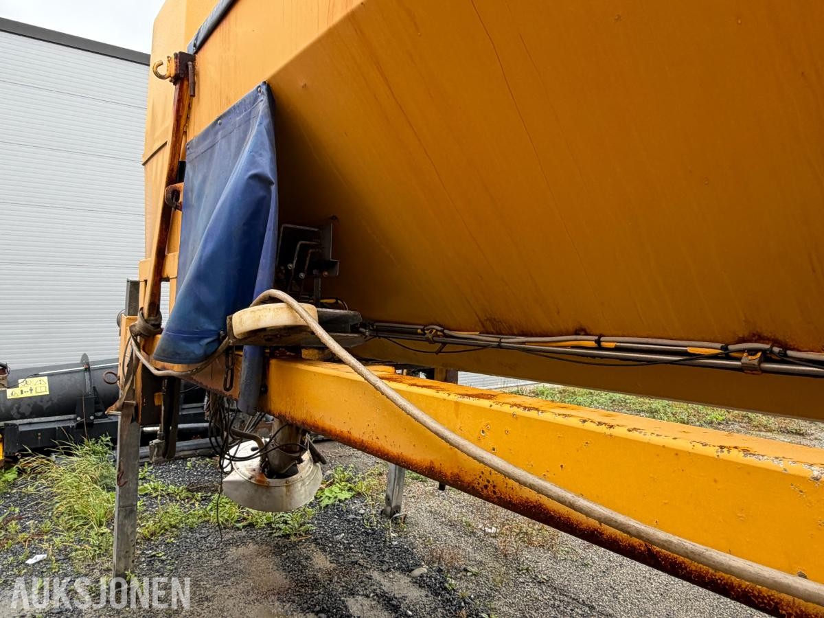 2008 Falköping CLC-427 L saltspreder