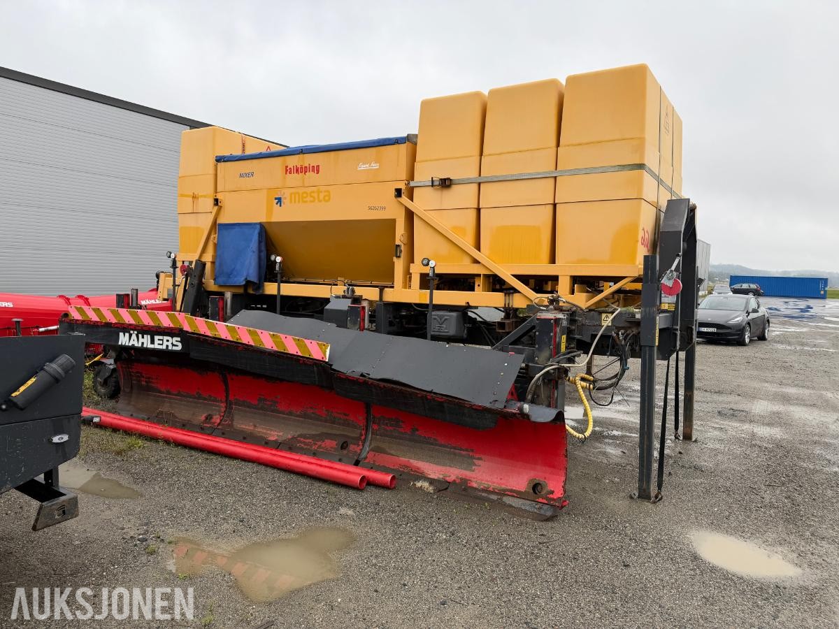 2012 Falköping CLC-857 sand- og saltstrøer m/Mählers Caway