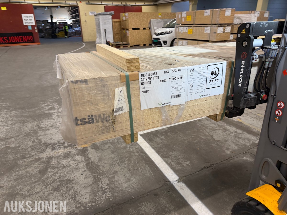 2024 36 x 225 x 2798 mm Kerto-T T36 bjelker