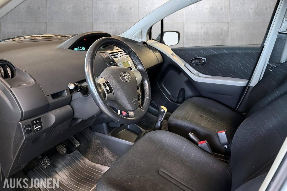 2006 Toyota Yaris 1.4 D 90 HK - UTEN MINSTEPRIS!