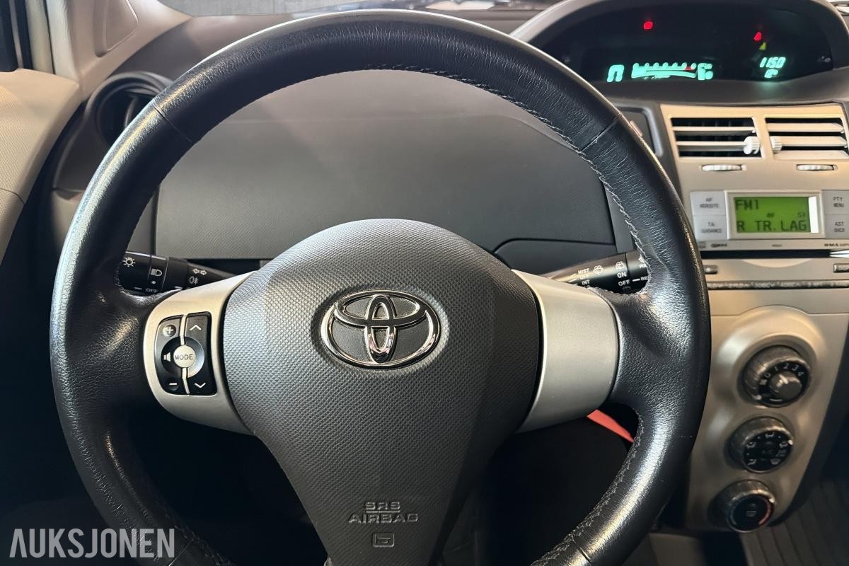 2006 Toyota Yaris 1.4 D 90 HK - UTEN MINSTEPRIS!