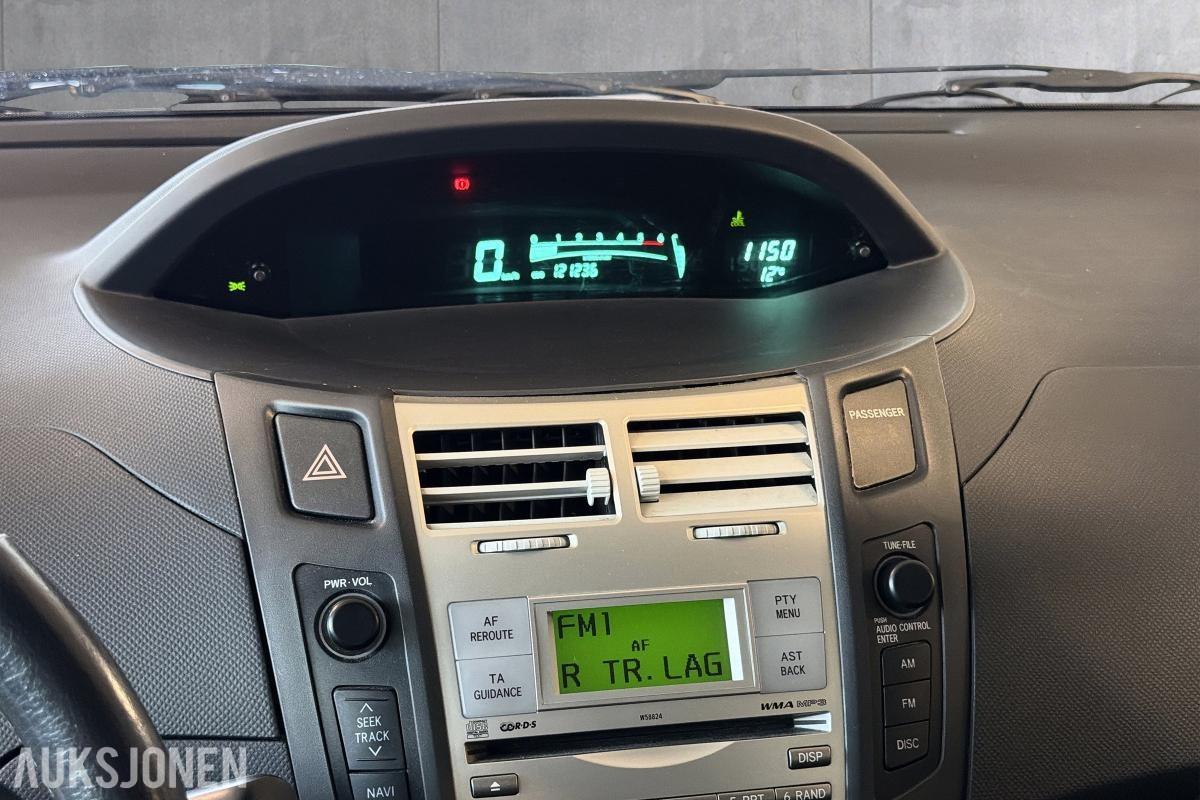 2006 Toyota Yaris 1.4 D 90 HK - UTEN MINSTEPRIS!