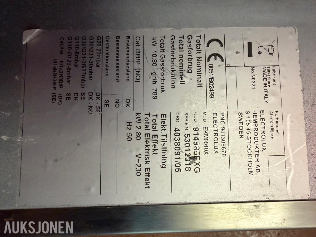 2005 Electrolux kraftig 80 cm gassovn med bakerovn 230v EKM9940X