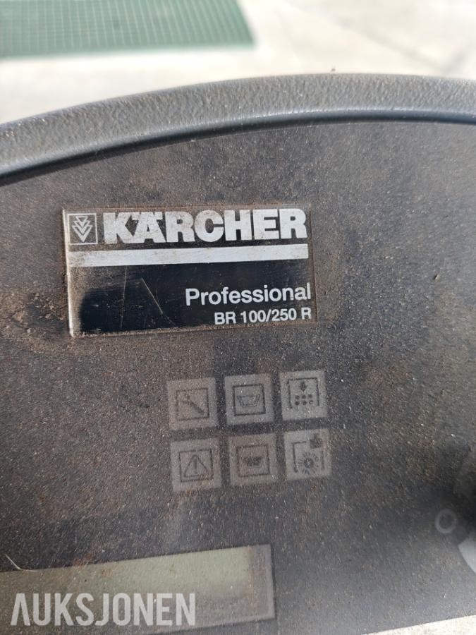 2010 Kärcher  BR 100/250 R BP Pack – Ride-on gulvvaskar/kostebil 