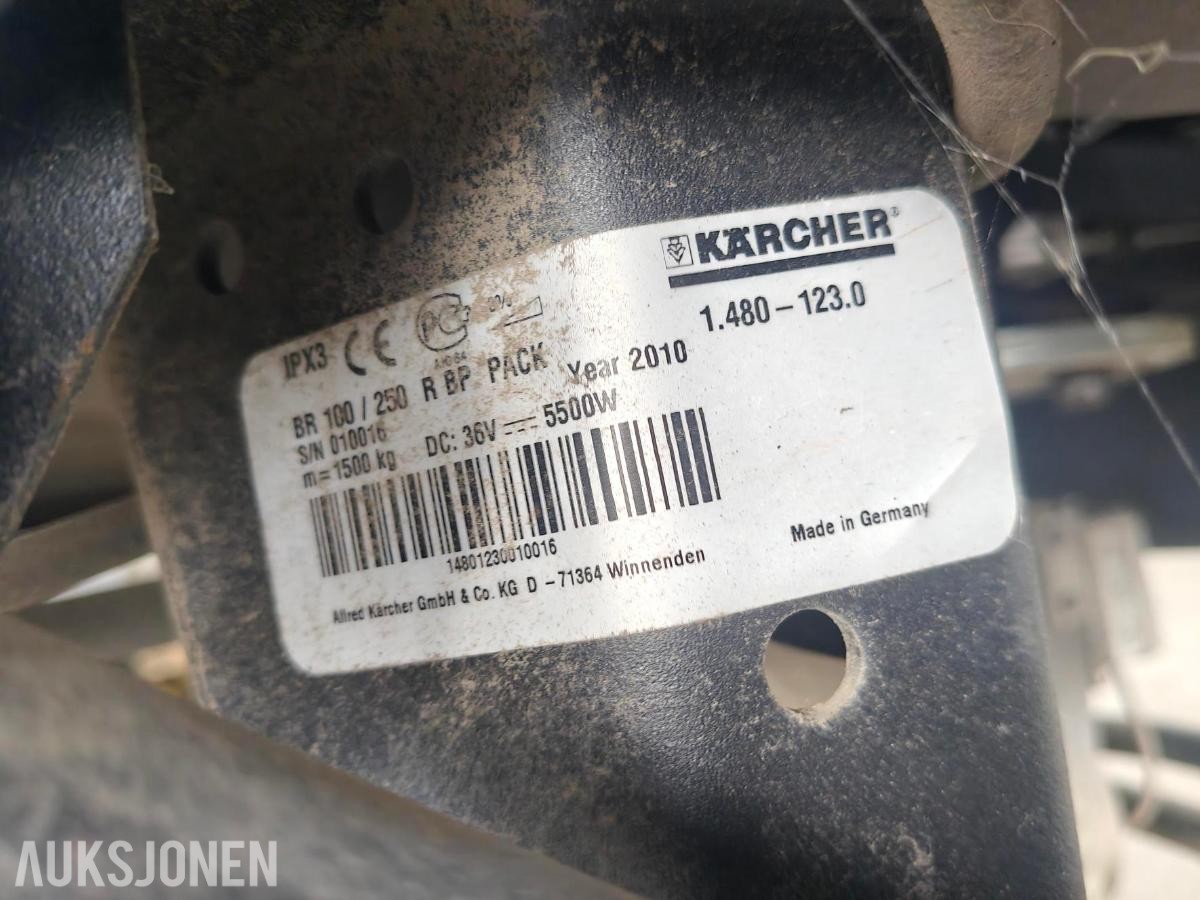 2010 Kärcher  BR 100/250 R BP Pack – Ride-on gulvvaskar/kostebil 