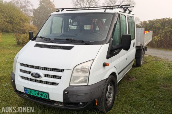 2013 Ford Transit 2.2 TDCi 125 AWD – kranbil med Palfinger PC1500 + tipp på lasteplanet  125 756 km