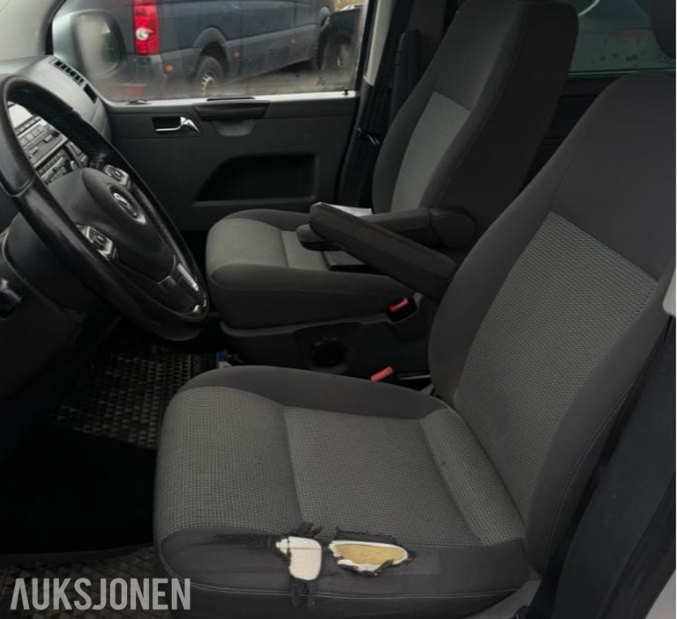 2011 Volkswagen Caravelle 2.0-179 D 4MOTION, 217414km