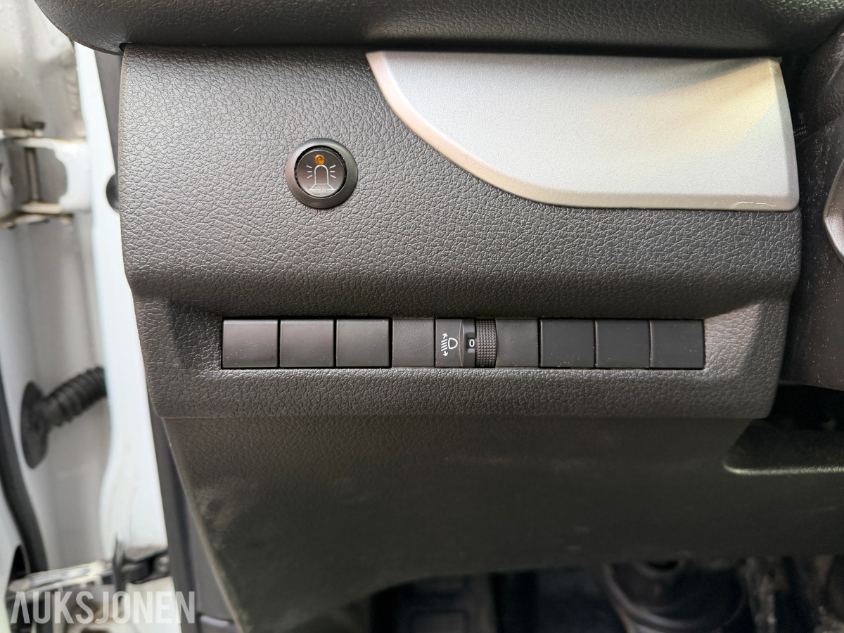 2022 PEUGEOT EXPERT 2,0 BLUEHDI 140HK L2 AUTOMAT HENGERFESTE CRUISE