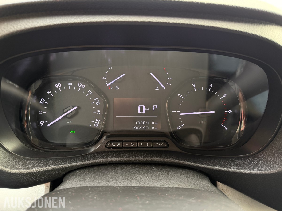 2022 PEUGEOT EXPERT 2,0 BLUEHDI 140HK L2 AUTOMAT HENGERFESTE CRUISE