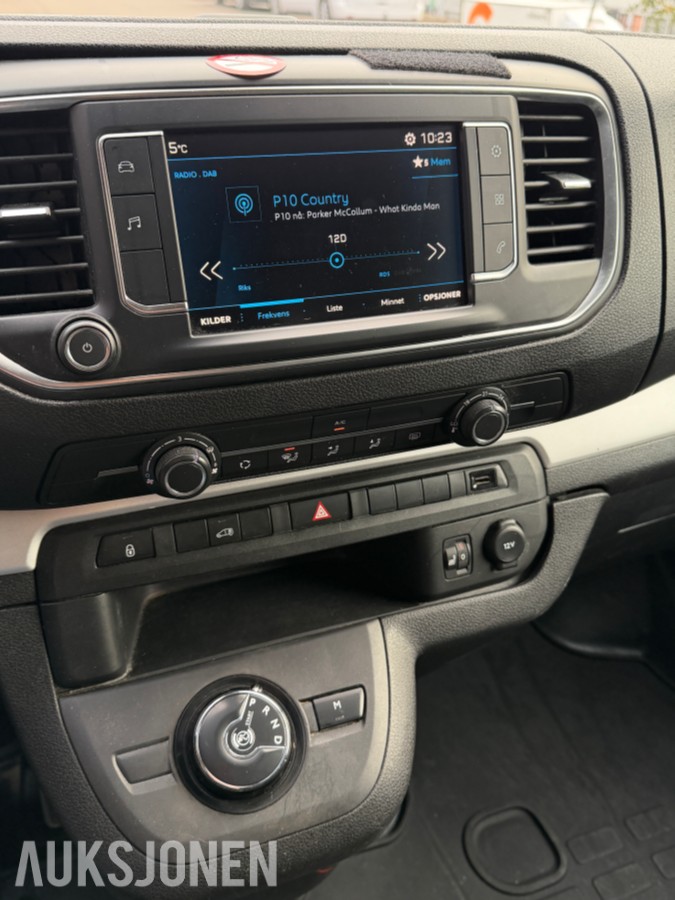 2022 PEUGEOT EXPERT 2,0 BLUEHDI 140HK L2 AUTOMAT HENGERFESTE CRUISE