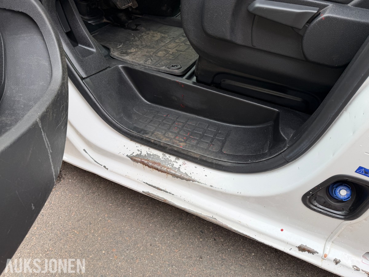 2022 PEUGEOT EXPERT 2,0 BLUEHDI 140HK L2 AUTOMAT HENGERFESTE CRUISE