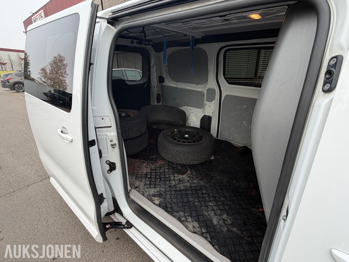 2022 PEUGEOT EXPERT 2,0 BLUEHDI 140HK L2 AUTOMAT HENGERFESTE CRUISE