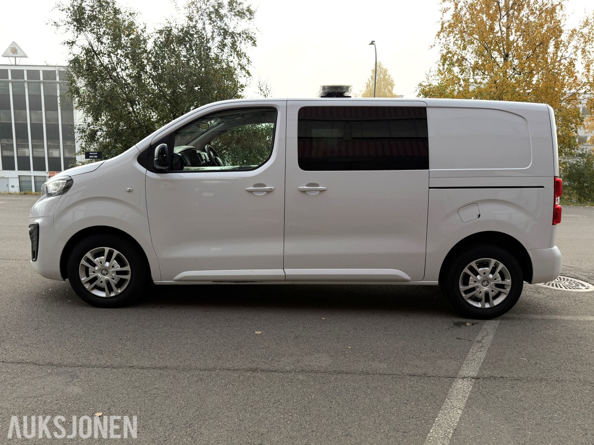 2022 PEUGEOT EXPERT 2,0 BLUEHDI 140HK L2 AUTOMAT HENGERFESTE CRUISE