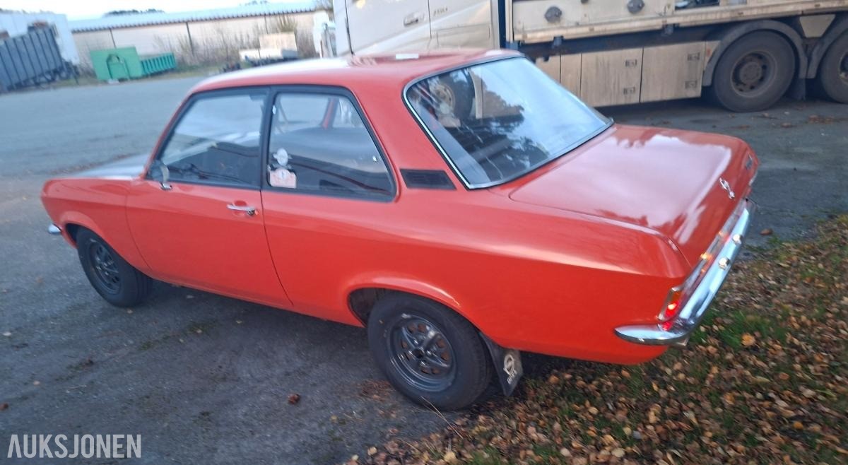 1972 OPEL ASCONA 1.6 80HK 2-DØRS NY WEBER FORGASSER