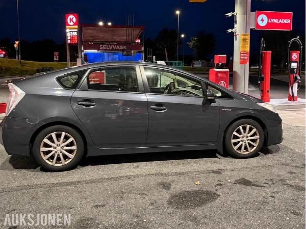 2013 Toyota Prius 1.8 Hybrid 136hk Cruisekontroll EU ok til 10.2027