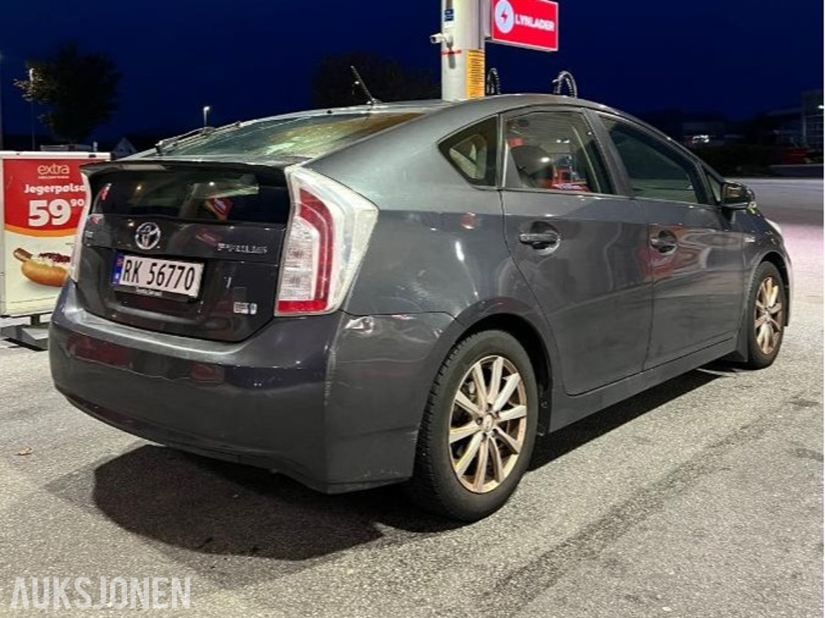 2013 Toyota Prius 1.8 Hybrid 136hk Cruisekontroll EU ok til 10.2027