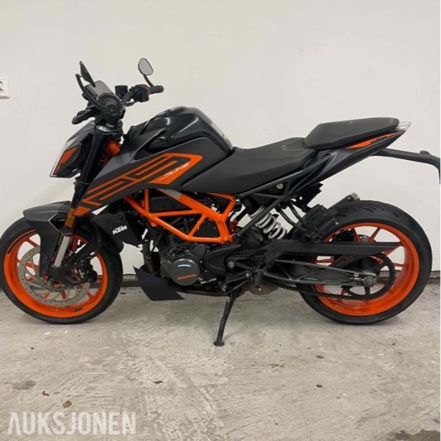 2022 KTM 125 Duke
