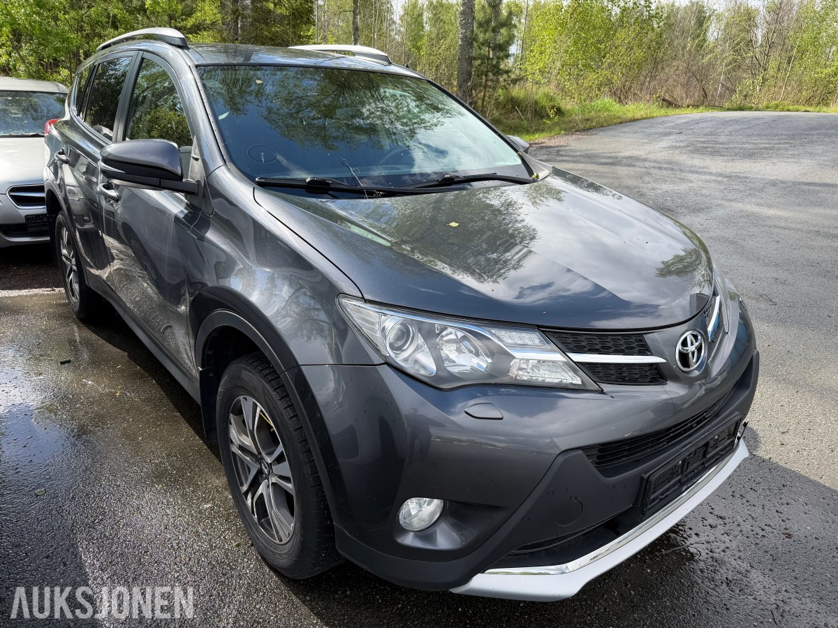 2015 Toyota RAV4 2.0-152 4WD / Servicehistorikk / Hengerfeste / Automat