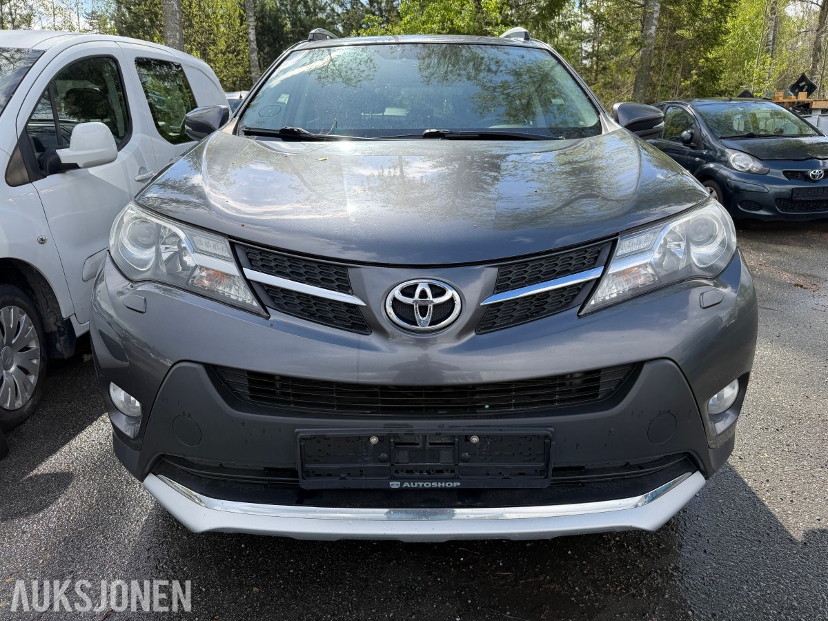2015 Toyota RAV4 2.0-152 4WD / Servicehistorikk / Hengerfeste / Automat